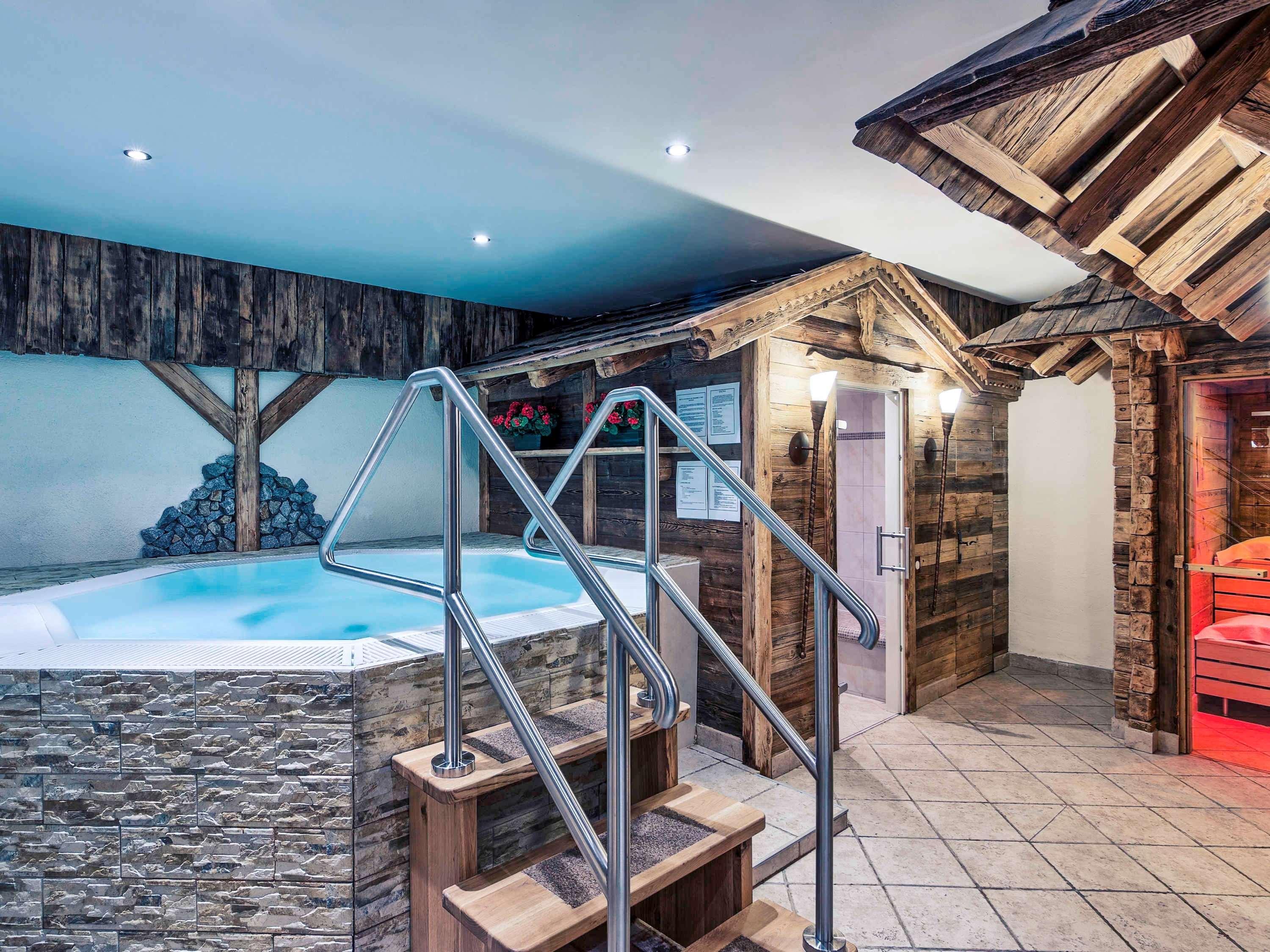 Mercure Sighisoara Binderbubi Hotel & Spa Экстерьер фото