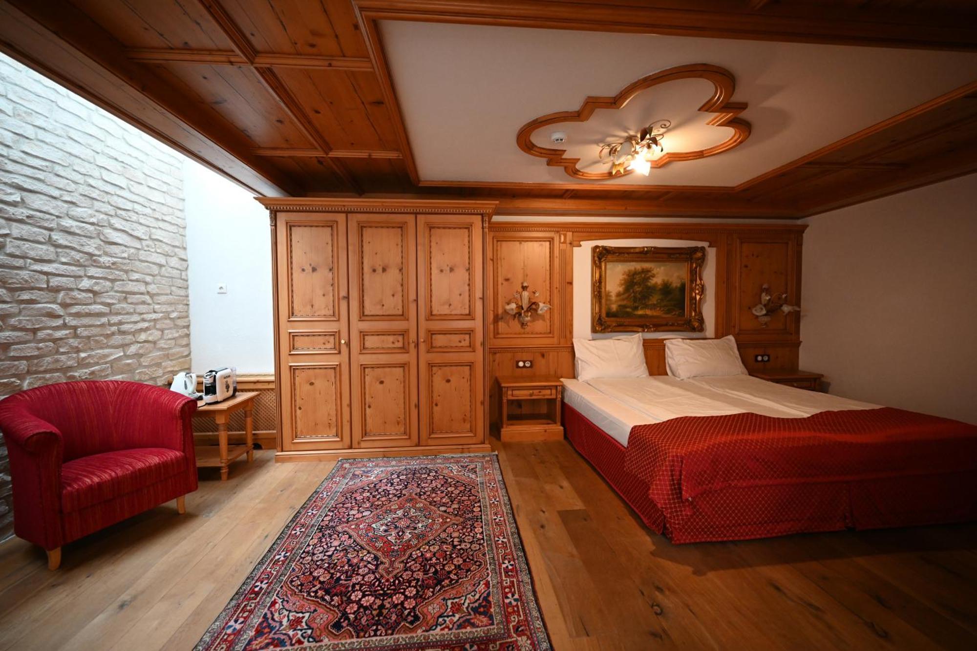 Mercure Sighisoara Binderbubi Hotel & Spa Экстерьер фото