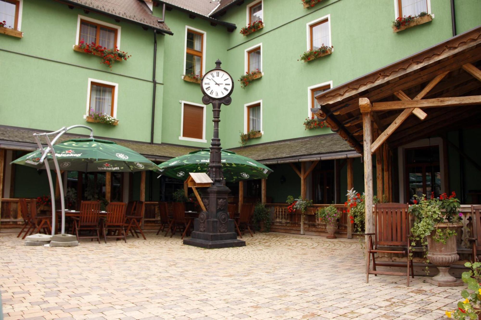 Mercure Sighisoara Binderbubi Hotel & Spa Экстерьер фото