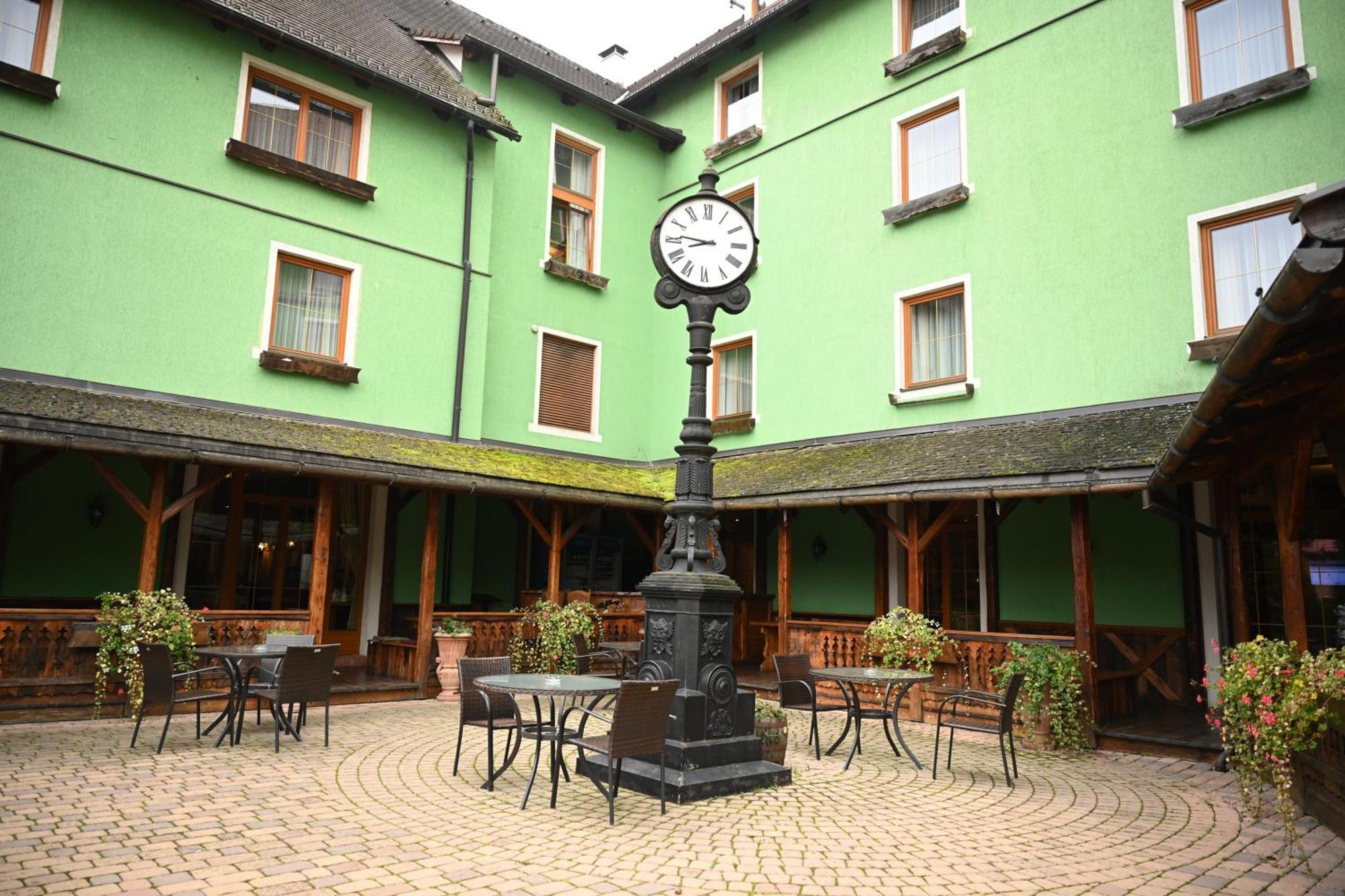 Mercure Sighisoara Binderbubi Hotel & Spa Экстерьер фото